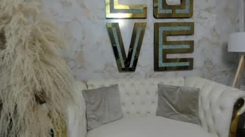 EVA online show from 04.24.26