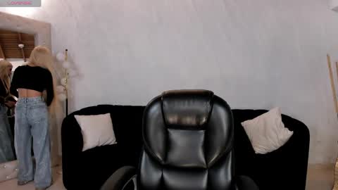Snapshot of hannaconnor_ chatting on 05.12.26 Hanna Connor online show from 05.12.26