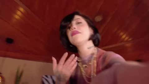 Snapshot of hannah_borbon_ chatting on 10.08.25 Hannah  online show from 10.08.25