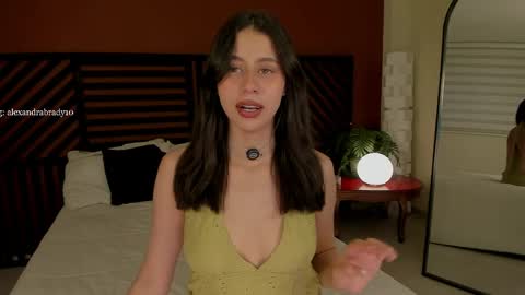 Snapshot of hannah_brady chatting on 05.06.26 Hannah online show from 05.06.26