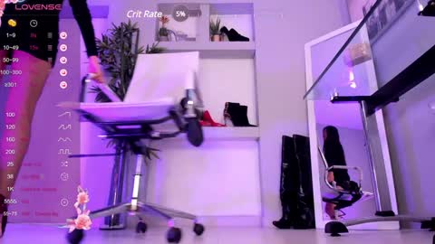 HANNAH HOWELL online show from 01.28.25