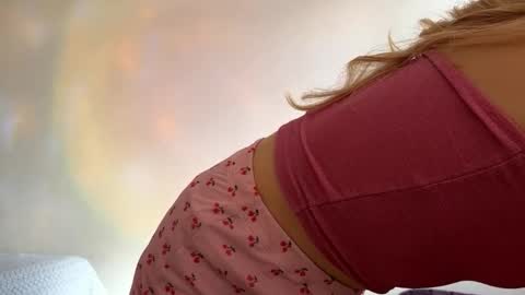 Snapshot of hannah_levis_ chatting on 02.19.26 hannah levis online show from 02.19.26