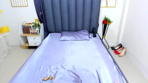 Snapshot of hannah_louissex chatting on 06.21.26 hannah_louissex online show from 06.21.26
