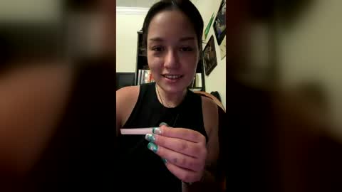 Snapshot of hannahbbgirl chatting on 06.21.26 hannahbbgirl online show from 06.21.26
