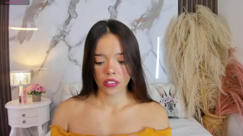 Hannahill69 online show from 04.28.26