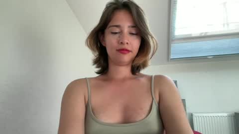 hannahinto online show from 07.09.26