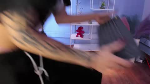 Snapshot of hannahpage chatting on 02.05.26 Hannah online show from 02.05.26