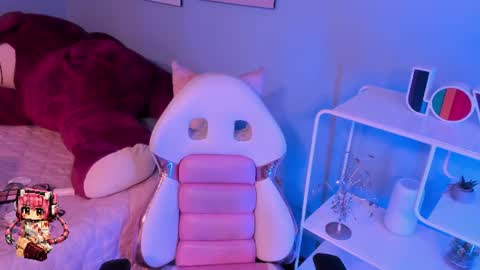 Snapshot of hannahpage chatting on 06.18.26 Hannah online show from 06.18.26