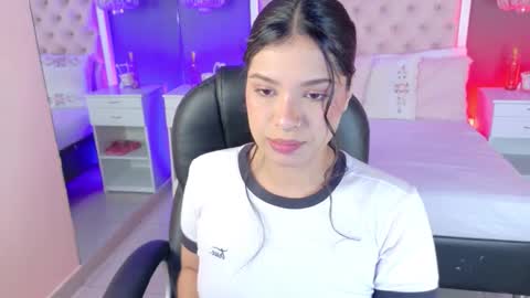 Snapshot of hannasthone chatting on 03.17.26 hannasthone online show from 03.17.26