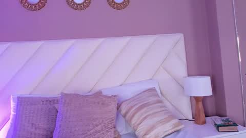 Snapshot of hannasthone chatting on 03.20.26 hannasthone online show from 03.20.26