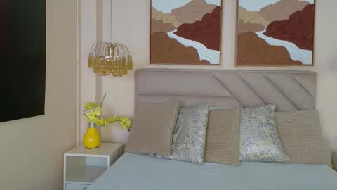 Snapshot of hannasthone chatting on 03.22.26 hannasthone online show from 03.22.26