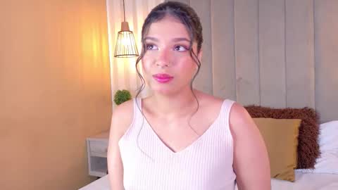 Snapshot of hannasthone chatting on 03.27.26 hannasthone online show from 03.27.26