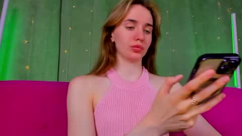 Hannavanilla online show from 06.07.26