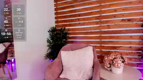 Hanna Williams  online show from 06.13.26