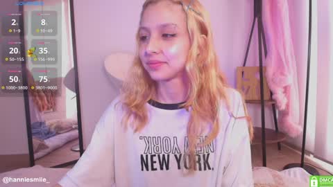 Snapshot of hanniesmile_ chatting on 04.04.26 Hannie online show from 04.04.26