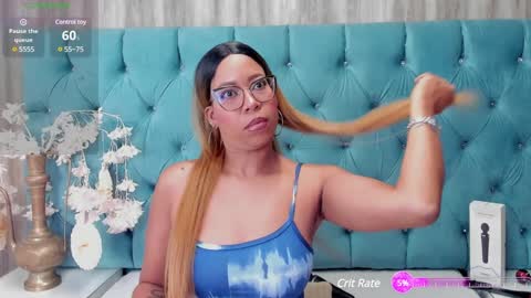 Snapshot of hannnafoxx chatting on 12.14.24 online show from 12.14.24