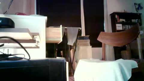 Snapshot of hannsi64 chatting on 12.22.25 Hannsi64 online show from 12.22.25