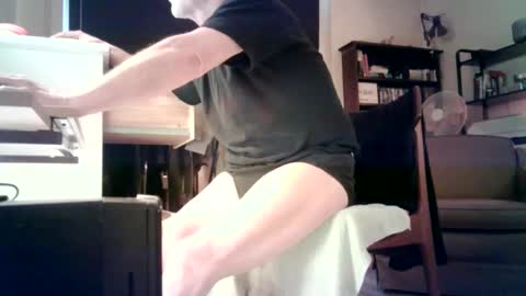 Snapshot of hannsi64 chatting on 12.23.25 Hannsi64 online show from 12.23.25