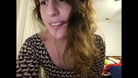 Snapshot of hannukahhottie chatting on 12.21.25 Sabrina online show from 12.21.25