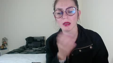 Snapshot of hanny_333 chatting on 01.04.25 hanny_333 online show from 01.04.25