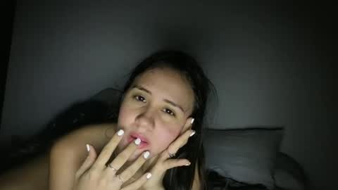 Snapshot of hanny_kail chatting on 05.12.26 hanny online show from 05.12.26