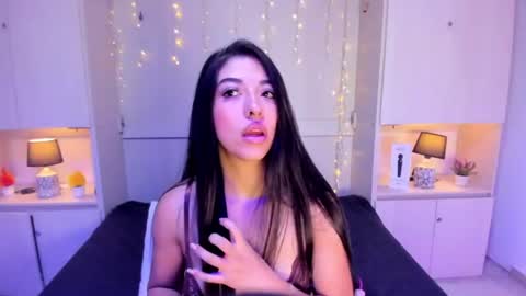 Snapshot of hannyk_ chatting on 07.19.26 hannyk_ online show from 07.19.26