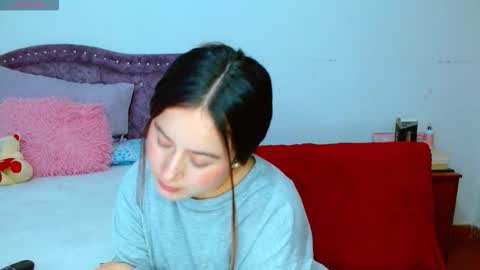 isabella   online show from 02.24.26