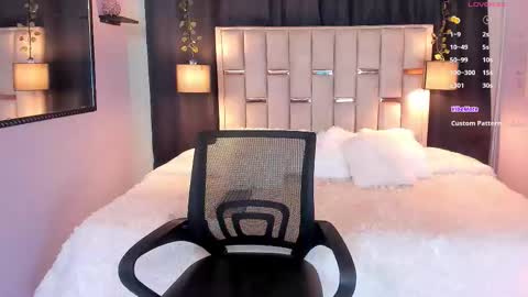 Hanzking01 online show from 11.30.25