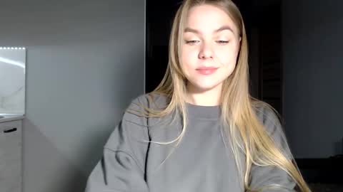 happy_fox_ online show from 04.28.26