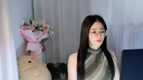 Snapshot of happyflower802318 chatting on 04.23.26 Daisy online show from 04.23.26