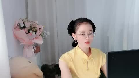 Snapshot of happyflower802318 chatting on 04.29.26 Daisy online show from 04.29.26
