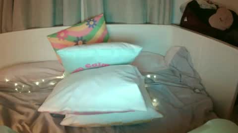 Snapshot of happyhappy2306 chatting on 12.19.24 L online show from 12.19.24