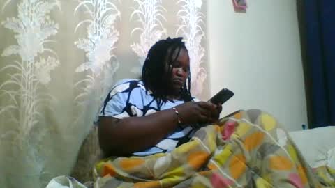 Snapshot of happysonia chatting on 06.15.26 happysonia online show from 06.15.26