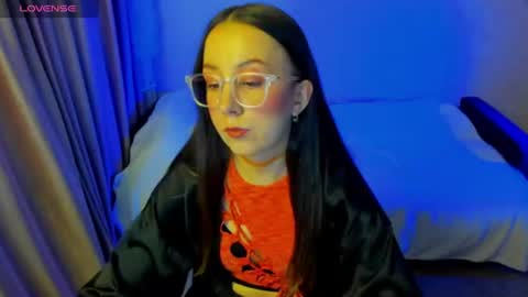 Stephanie online show from 06.19.26