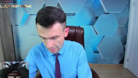 Snapshot of hard_and_juici chatting on 05.20.26 Steve online show from 05.20.26