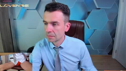 Snapshot of hard_and_juici chatting on 05.24.26 Steve online show from 05.24.26
