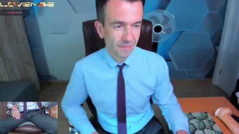 Snapshot of hard_and_juici chatting on 07.06.26 Steve online show from 07.06.26