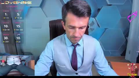 Snapshot of hard_and_juici chatting on 08.03.26 Steve online show from 08.03.26