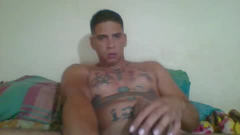 Snapshot of hardbighotxxx chatting on 12.24.24 Edxxx online show from 12.24.24