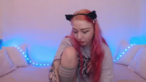 Snapshot of hardcore_x chatting on 03.11.25 Emily online show from 03.11.25