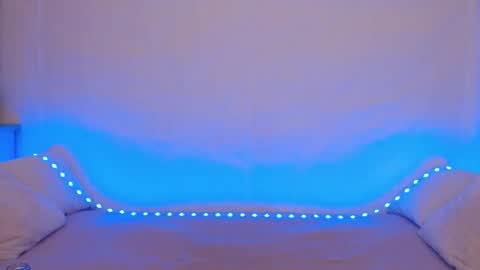 Snapshot of hardcore_x chatting on 10.09.25 Emily online show from 10.09.25