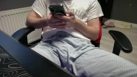 Snapshot of hardiftm chatting on 11.12.25 Hardi online show from 11.12.25