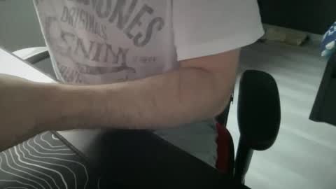 Snapshot of hardiftm chatting on 11.13.25 Hardi online show from 11.13.25