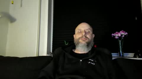 Snapshot of hardmrlazy chatting on 04.07.26 MrLazy online show from 04.07.26