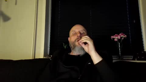 Snapshot of hardmrlazy chatting on 04.13.26 MrLazy online show from 04.13.26