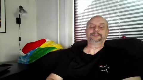 Snapshot of hardmrlazy chatting on 06.05.26 MrLazy online show from 06.05.26