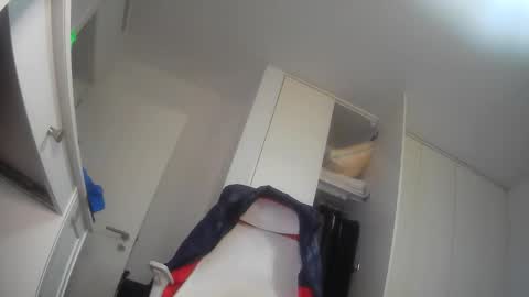 Snapshot of hardsex57 chatting on 12.19.25 Hardsex57 online show from 12.19.25