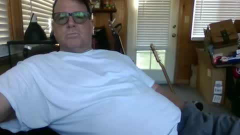 Snapshot of hardsweetandsticky chatting on 11.02.25 HSS online show from 11.02.25