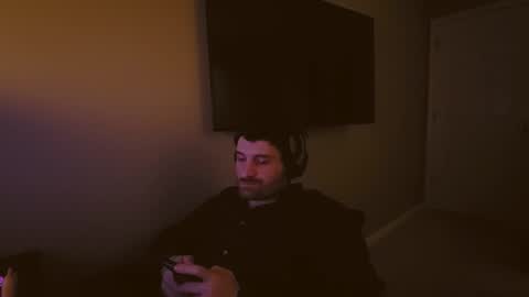 Snapshot of hardswtch chatting on 12.11.24 Tom online show from 12.11.24