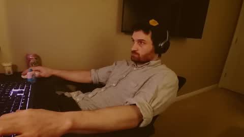 Snapshot of hardswtch chatting on 12.17.24 Tom online show from 12.17.24